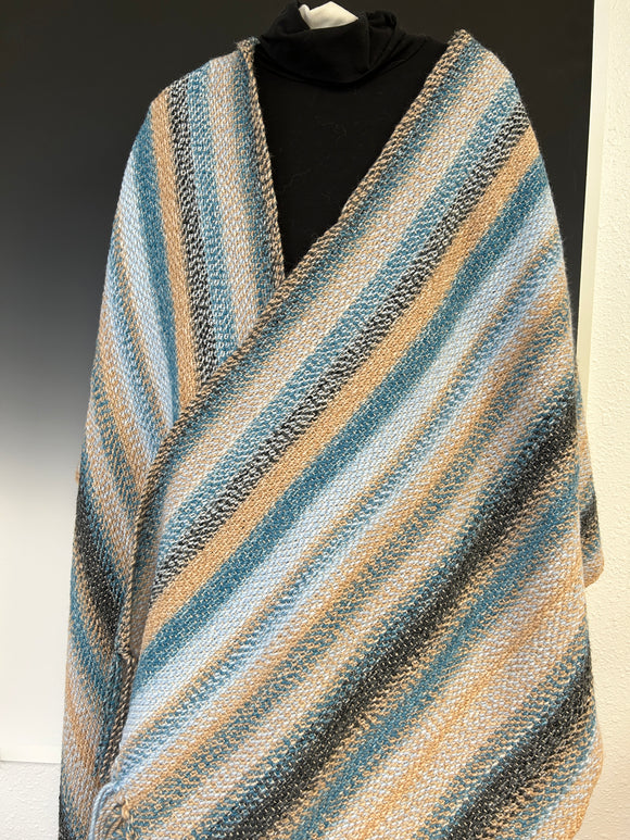 Blue and tan shawl (640)